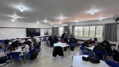 Estudantes do CEEP – Escola agrícola de Laranjeiras participam de capacitação sobre Manejo Integrado de Pragas
